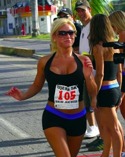 An attractive woman runner, aka carrot.